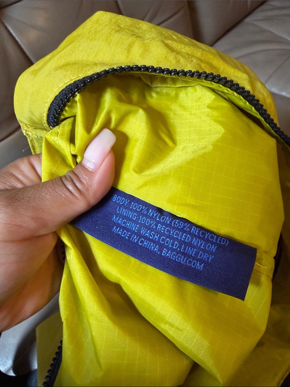 Baggu Large Crossbody Shoulder Bag - Picture 5 of 5